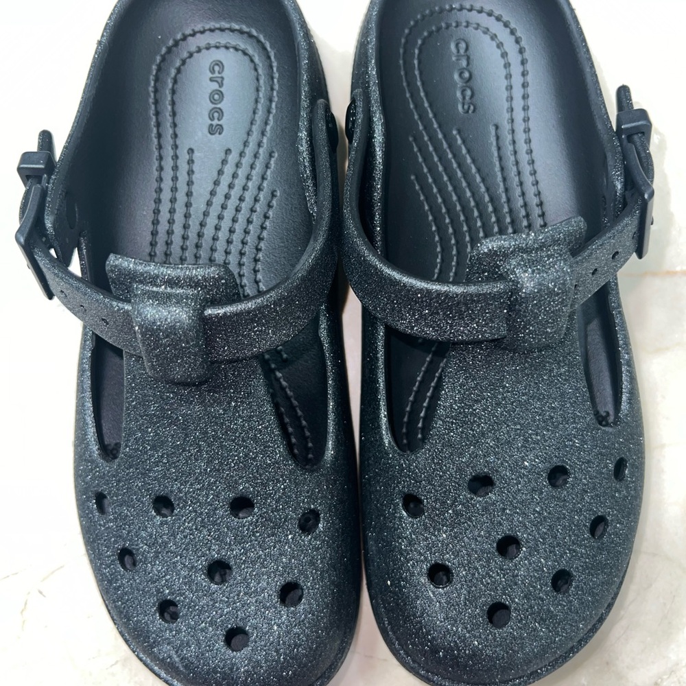 Crocs Women’s Glitter Black Shoes size 8